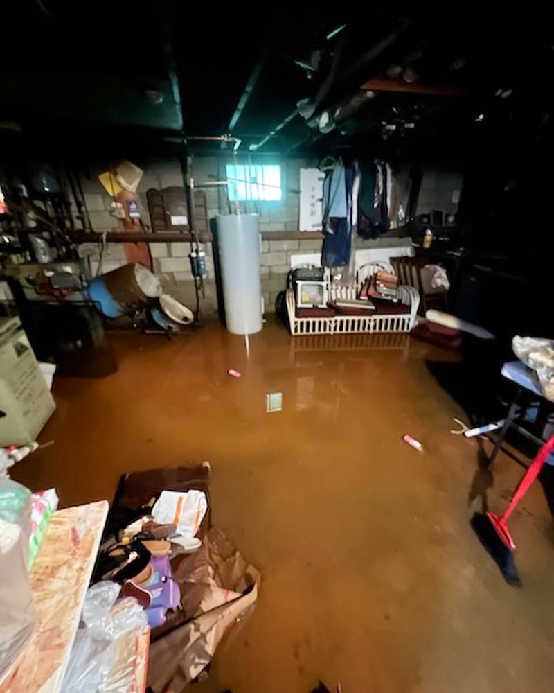 standing-water-in-basement-before